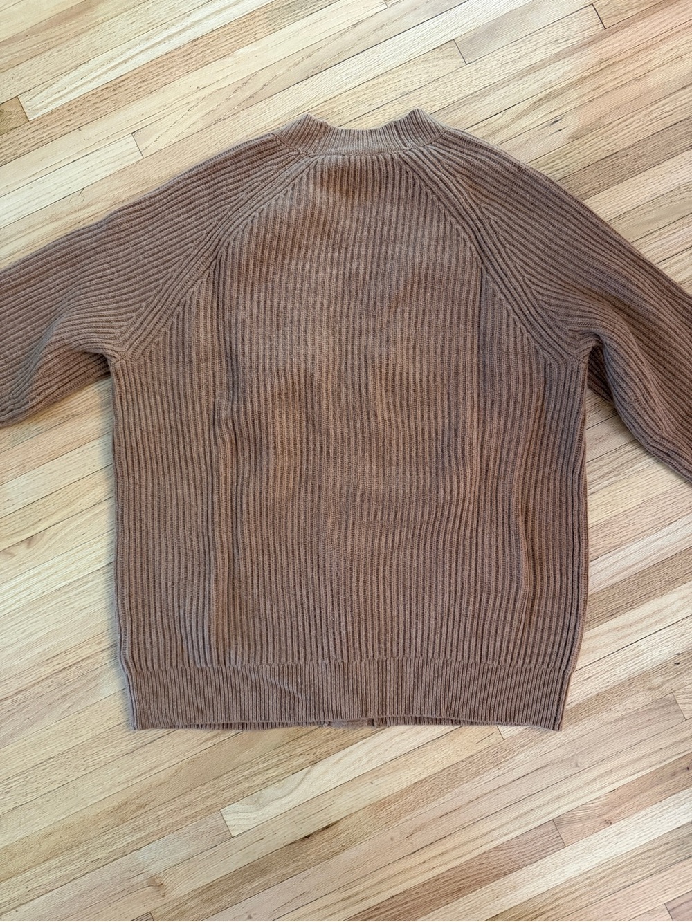 Everlane Felted Merino Cocoon Cardigan - Picture 4 of 7